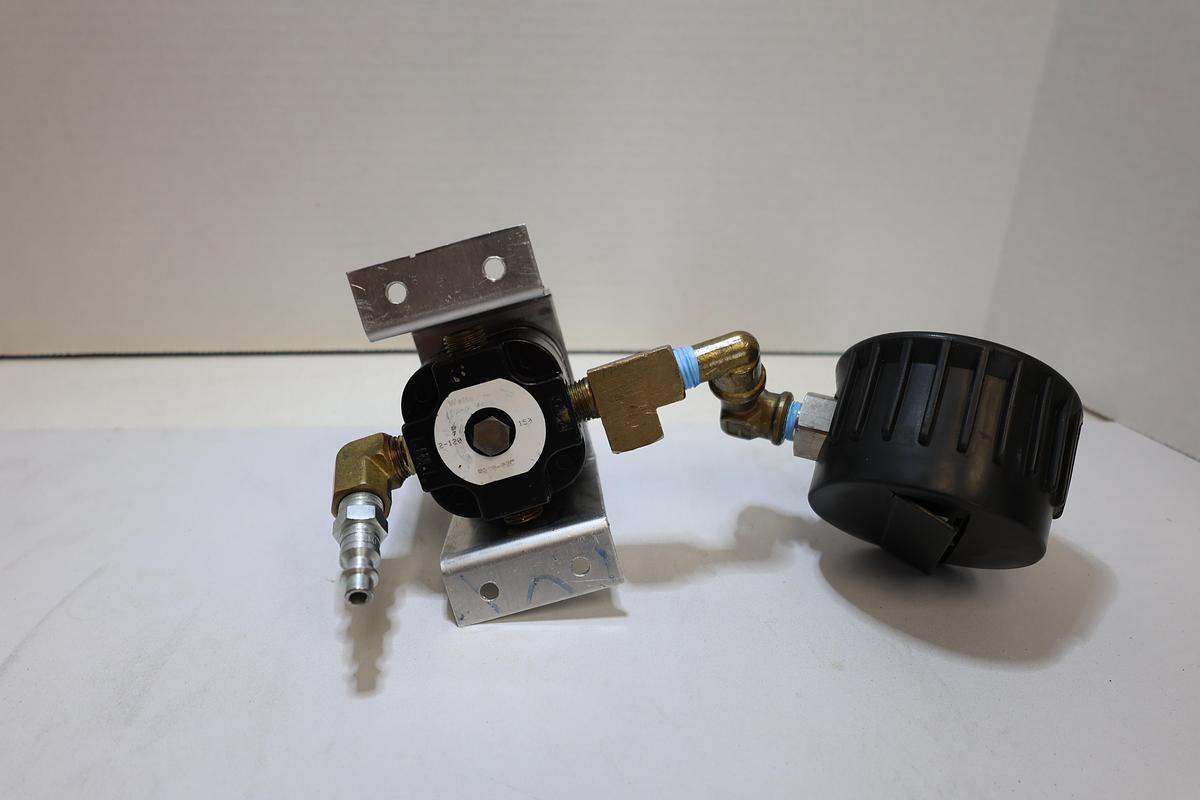 Used SSI Technologies Digital Pressure Gauge & Air Regulator Assembly
