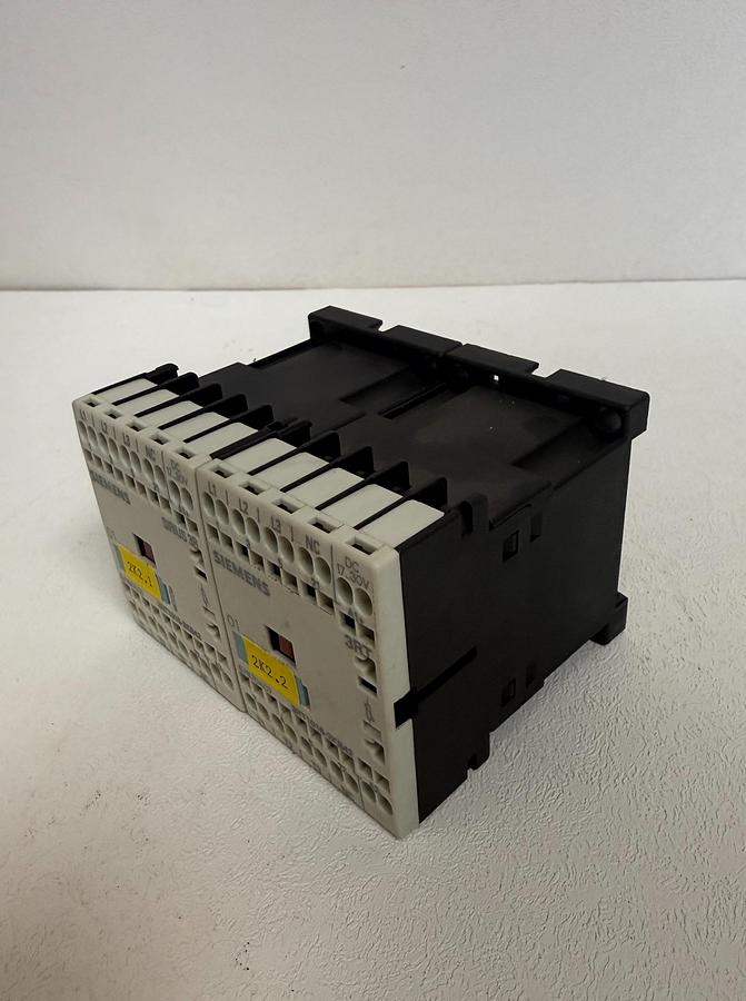 Used (Lot of 2) Siemens 3RT1016-2KB42 SIRIUS 3R Power Contactor GHC-40