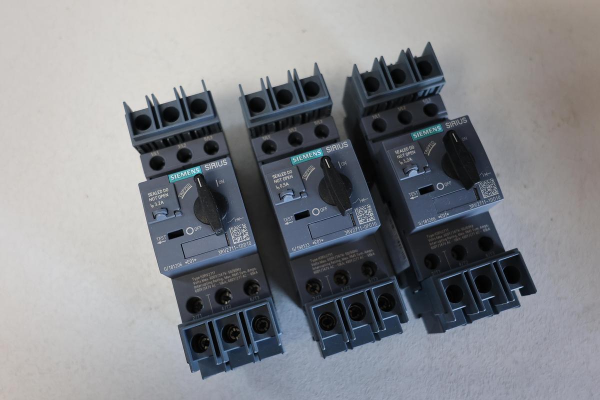 Used (Lot of 3) Siemens 3RV2711-0FD10 Circuit Breaker – 3 Pole – SIRIUS Motor Protection GHA-160