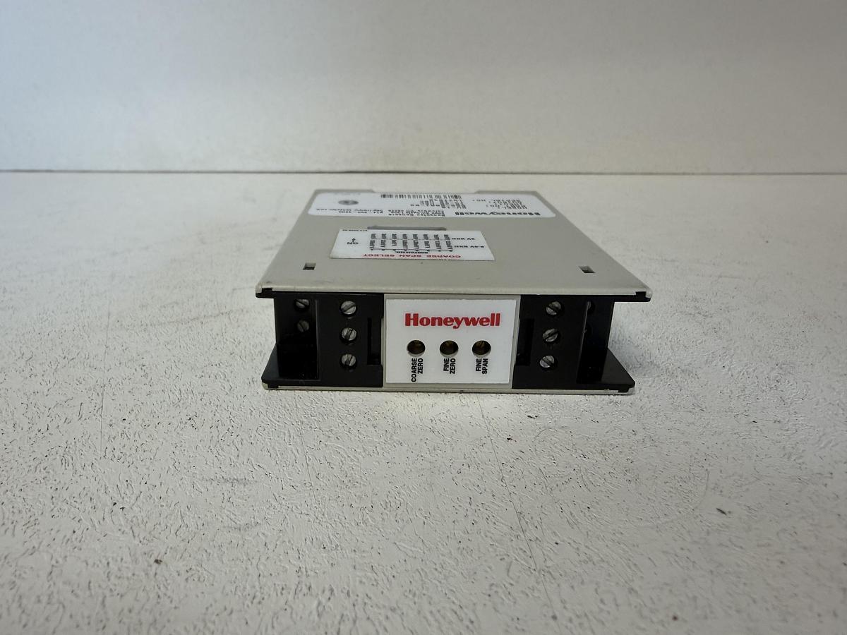 Used Honeywell DV-10 PN: 060-6881-02 Sensotec Strain Gauge Transducer Amplifier GHGC-D15