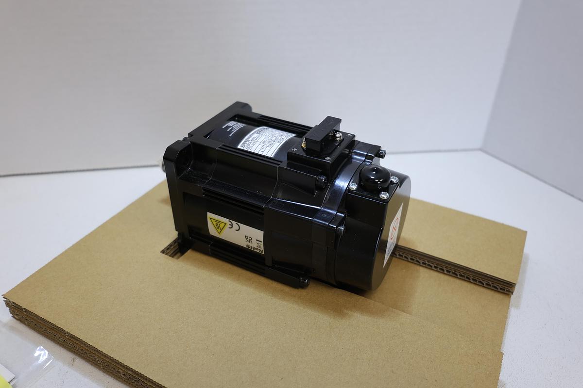 Yaskawa SGMGV-05D3W-YG13 Sigma-V servo motor