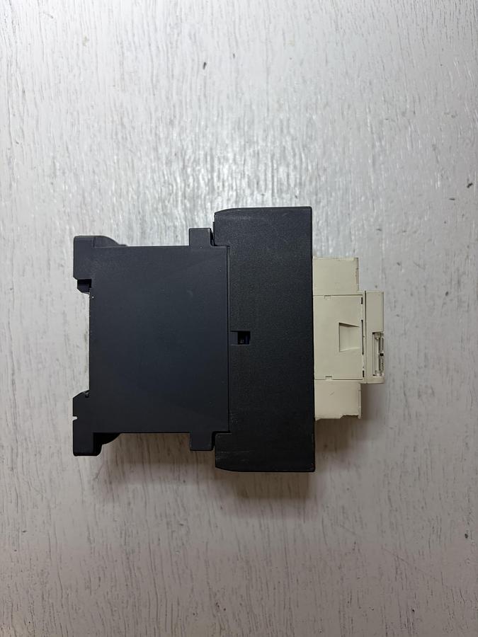 Used Telemecanique Schneider TeSys LC1D25BD Contactor GHA-177