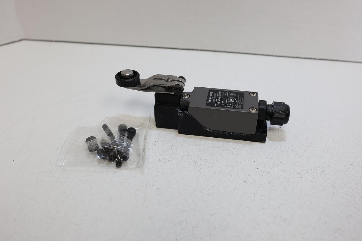 Honeywell SZL-VL-S-A-N-M Limit / Travel Switch New in Original Box GHA-185