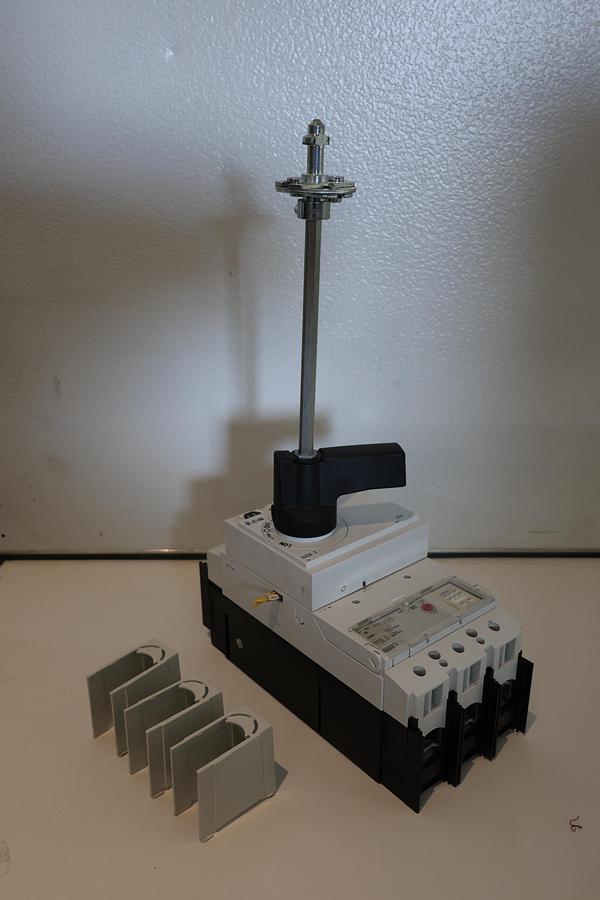 Used Eaton Moeller NZM3 Series Molded Case Circuit Breaker – Industrial Grade Protection