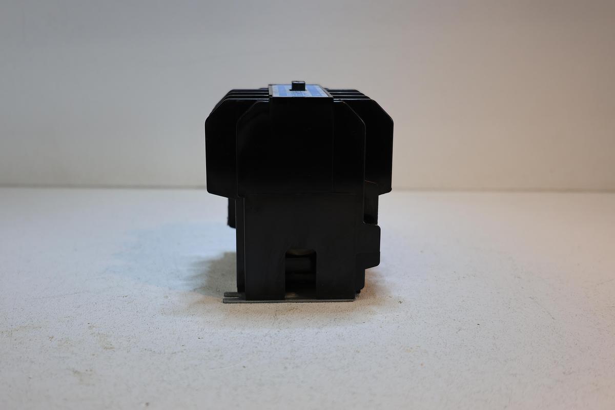 Used Fuji Electric FMC-3 Magnetic Contactor 3-Phase 220–550V Used Working Pull