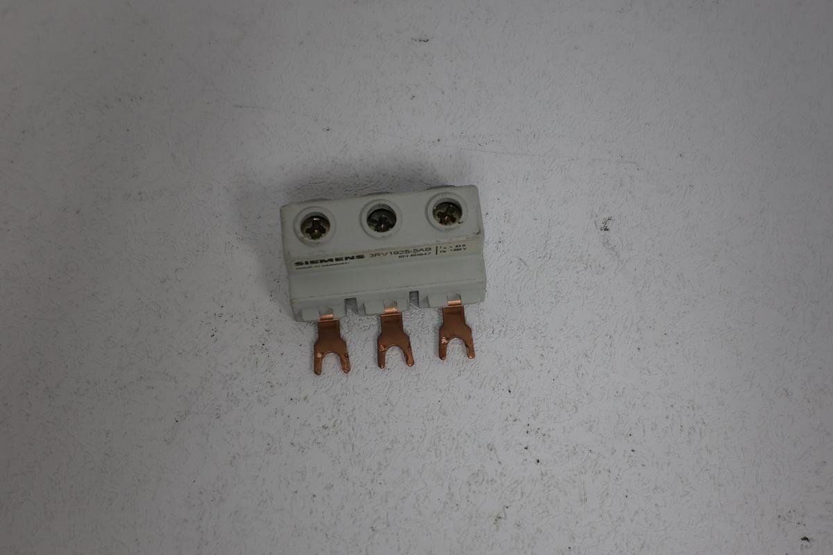 Used Siemens 3RV1925-5AB Motor Starter Accessory – Industrial Component GHC-37
