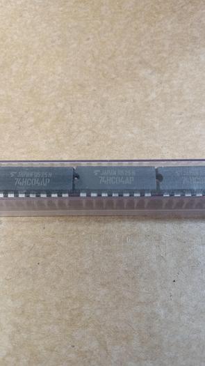 Lot of 24 Toshiba 74HC04AP High Speed Hex Inverters DIP 14 GH503