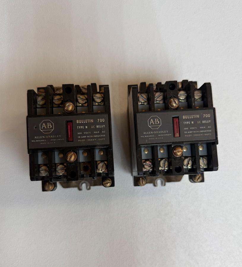 Used (Lot of 2) Allen-Bradley Bulletin 700, Type N, 700-N800A1, AC Control Relay GHC-31