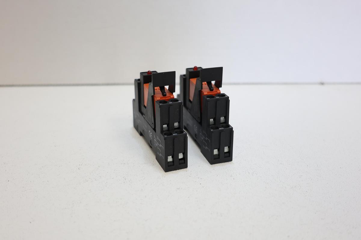 Used Schrack RT78625 Relay Socket Lot of 2 DIN Rail 8-Pin Screw Terminal RT Series