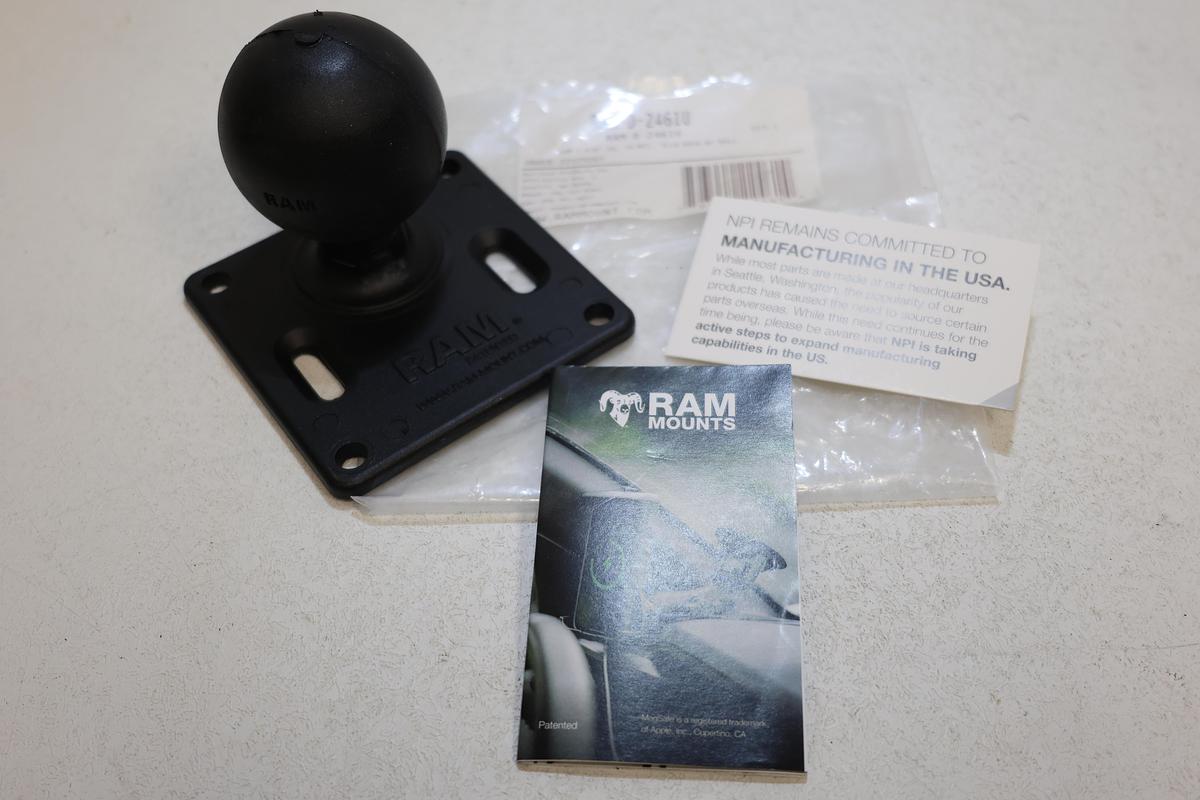 RAM Mounts RAM-D-2461U D Size 2.25" Ball VESA Plate Base Mount New