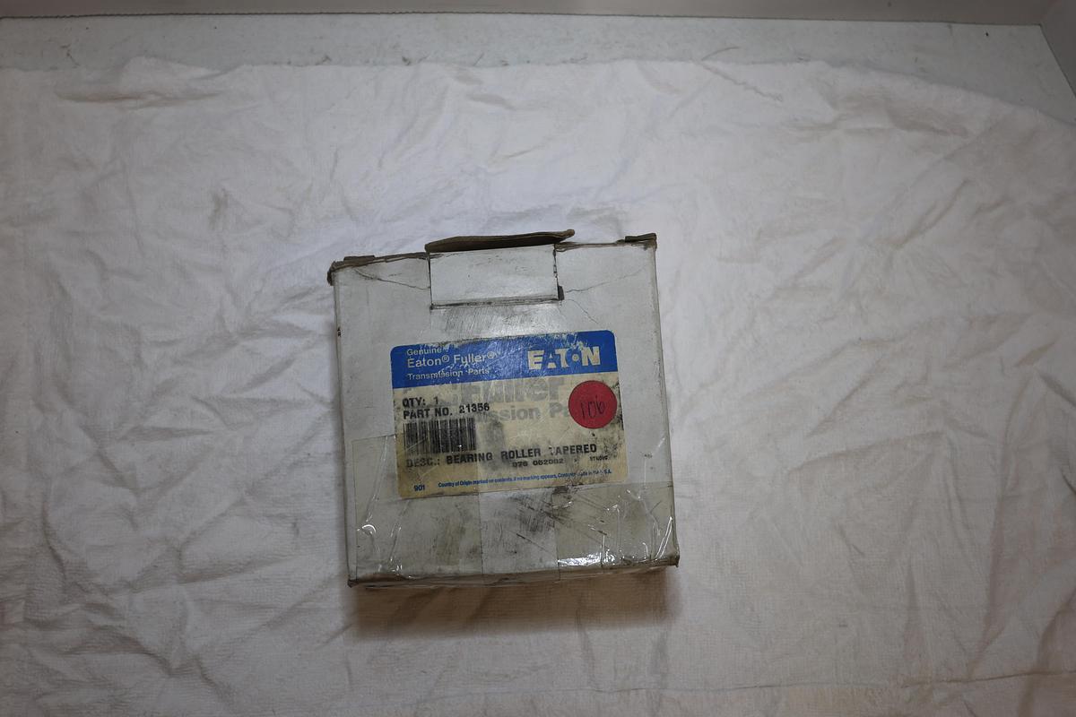 Eaton Fuller 21356 Koyo Tapered Roller Transmission Bearing Assembly NOS