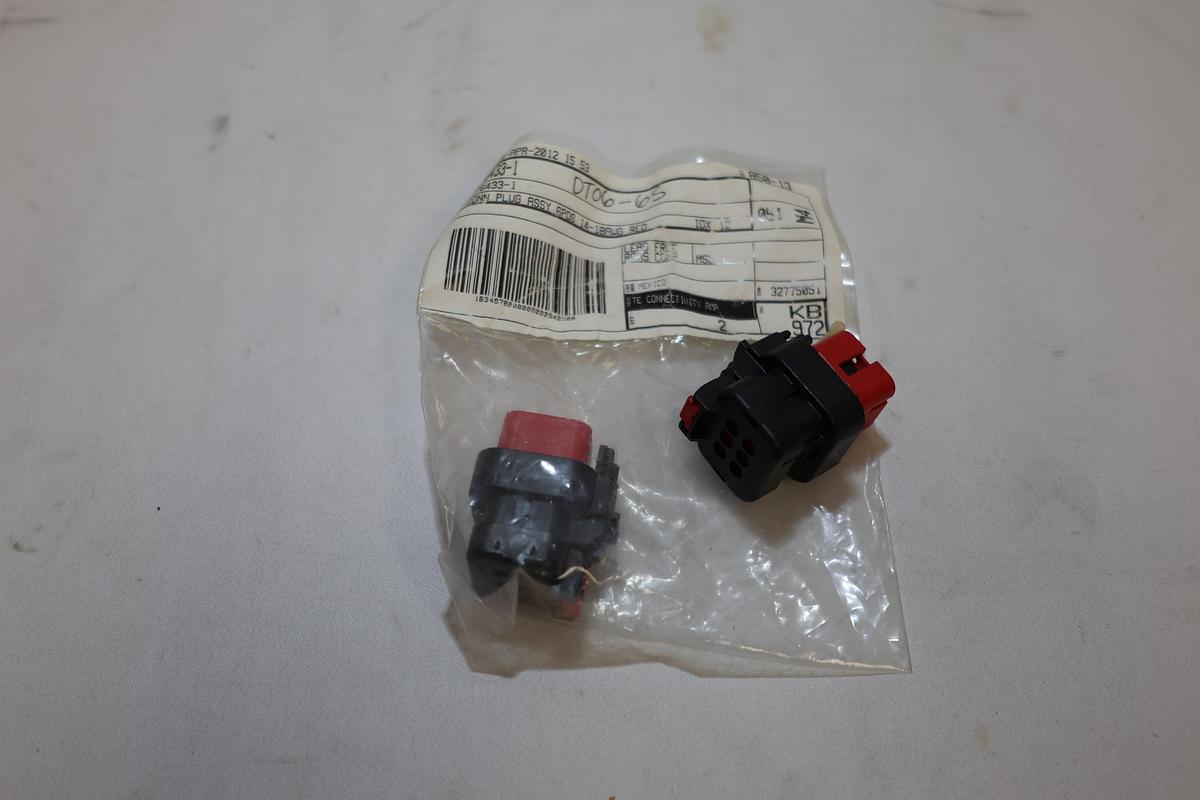 Lot of 2 TE Connectivity Deutsch DT06-6S 6-Pin Connector Plug Assembly NEW