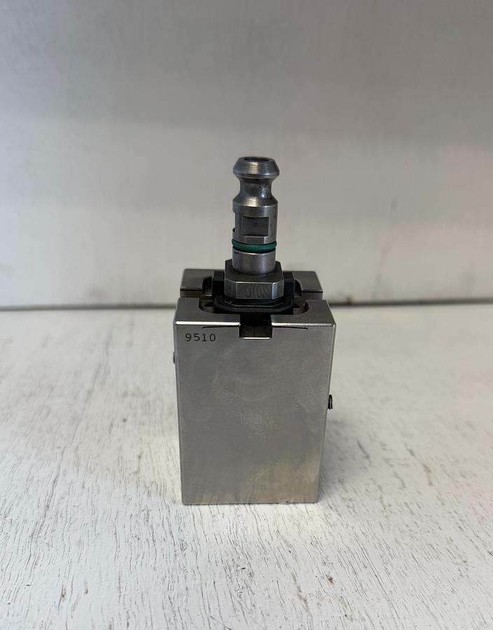 Used System 3R 3R-460.37 Manual Chuck, MacroCombi With 3R Adapter