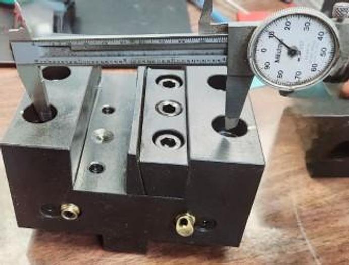 Used 2.5" SQ OD CNC LATHE BOLT ON FACING TOOL BLOCK WITH 1.25" INSERT - GHB-86