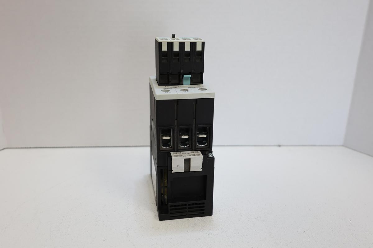 Used Siemens 3RT1035-3BW40 Contactor w/ 3RH1921-2FA22 & 3RT1936-1TR00 Used