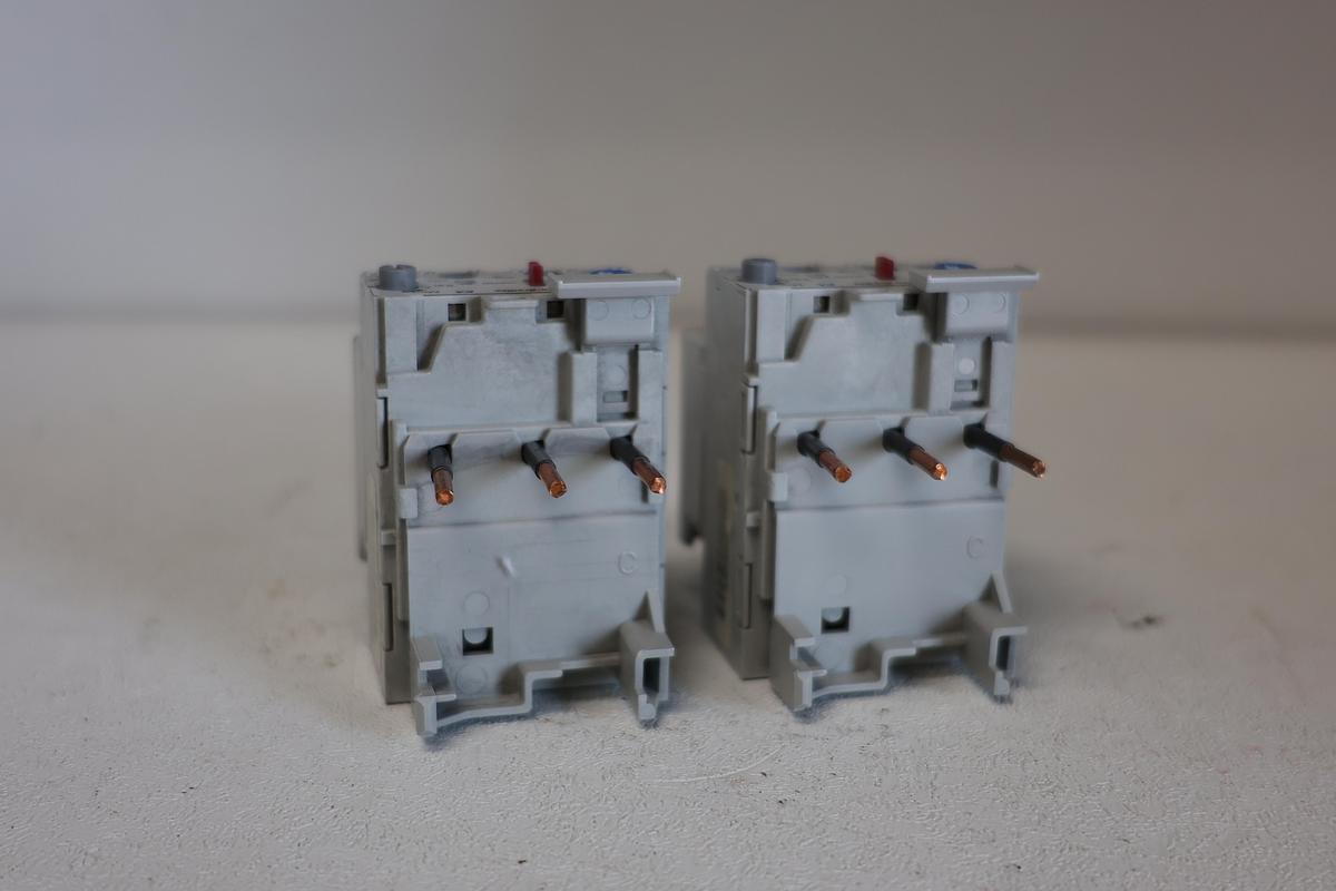Used (LOT of 2)Allen-Bradley Contactor 193-EA2HC Series B – Reliable Industrial Motor Protection GHA 182
