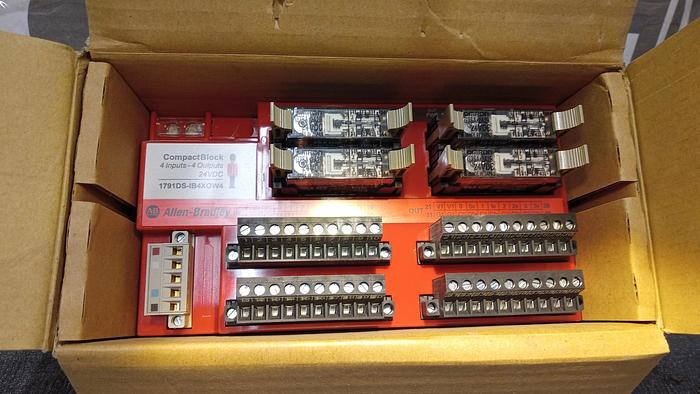 Allen-Bradley 1791DS-IB4XOW4 Devicenet Safety Input Module - GHA-139