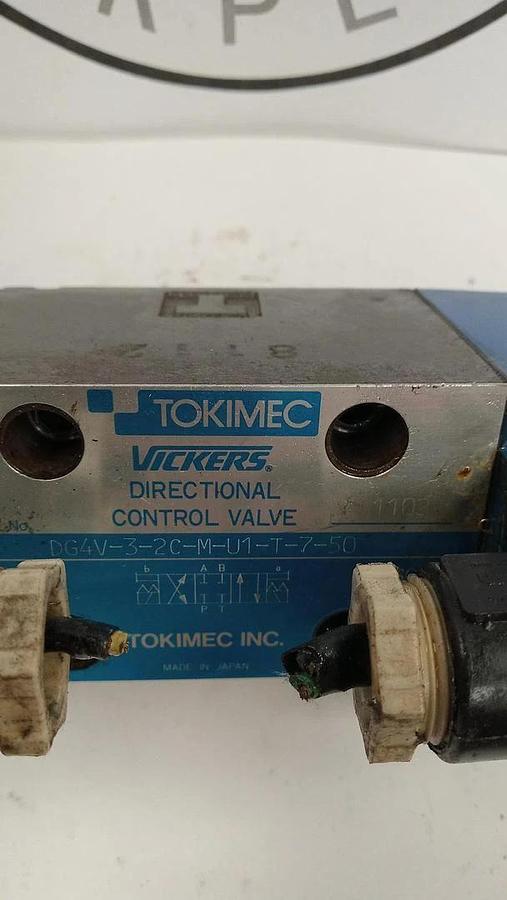 Used Tokimec Vickers DG4V-3-2C-M-U1-T-7-50 Directional Control Valve GHA-29