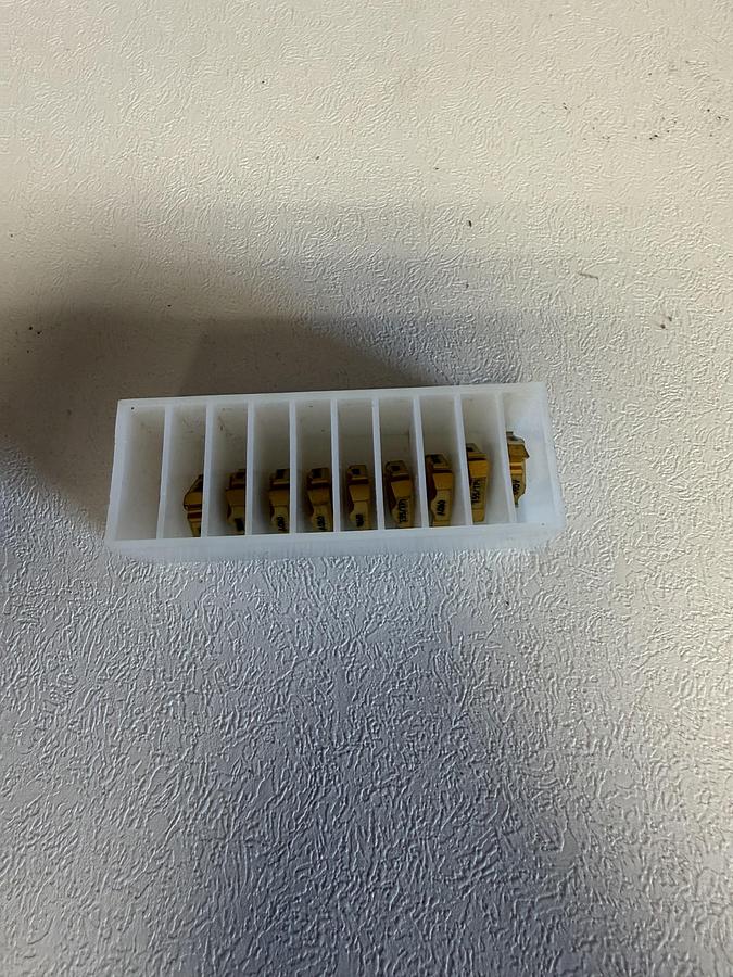 Used Dorcut T5S/TPI AG60 16NR Carbide Inserts QTY 9