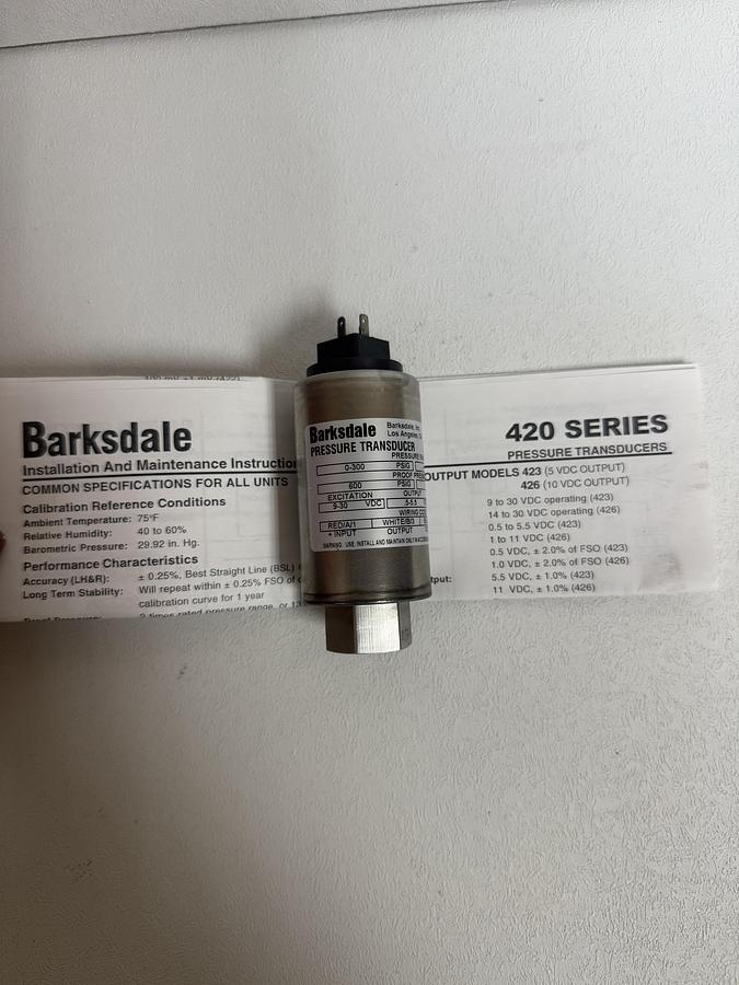 Used (New Old Stock) Barksdale 423H4-07-P1 Pressure Transducer 