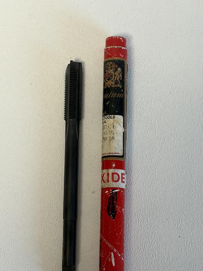 Used Regal Cutting Tap 1/2-20 NF  H3 3452N!