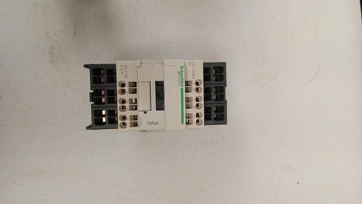 Used Schneider Electric LC1D323BL 24VDC Contactor GHC-26 