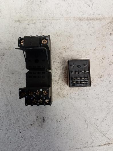 Used Schrack PT520025 24V 6A/250V Relay Type 22 GH110