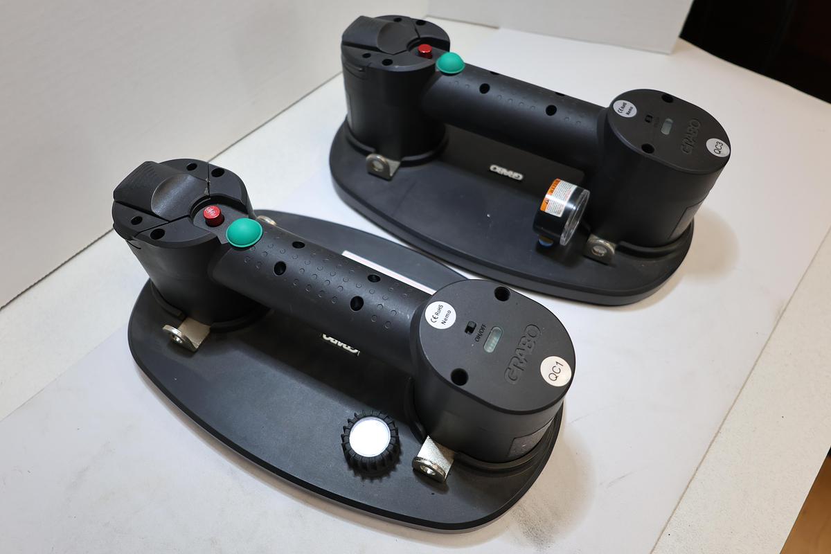 Used GRABO Cordless Electric Vacuum Lifter Suction Cups Lot of 2 Tested Working