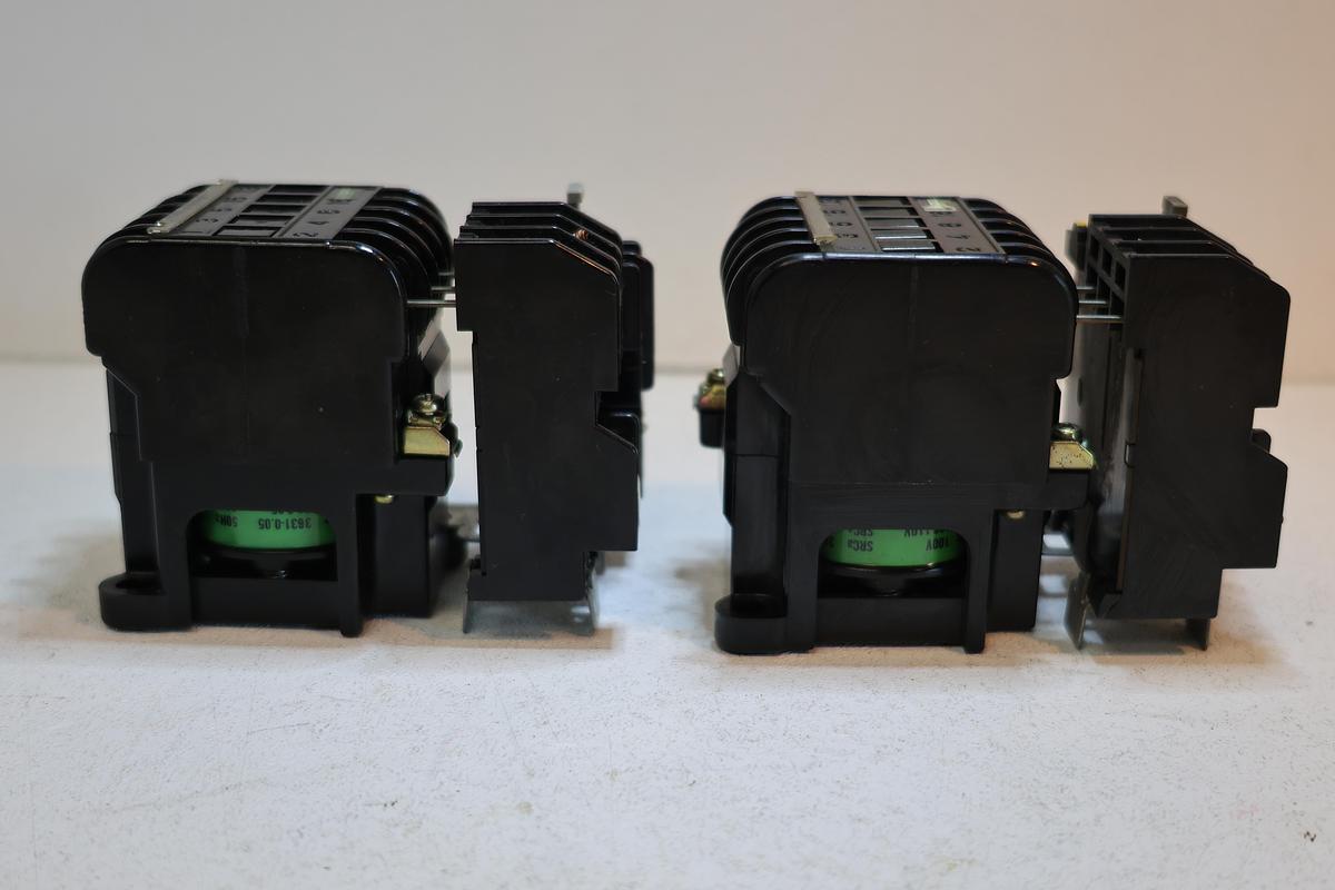 Used Fuji Electric SRCa-363105 (4A1B) Magnetic Contactor – 4NO + 1NC Auxiliary Contacts (Lot of 2) GHA-186