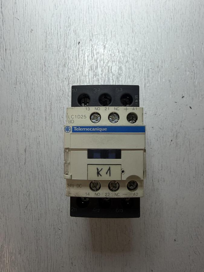 Used Telemecanique Schneider TeSys LC1D25BD Contactor GHA-177