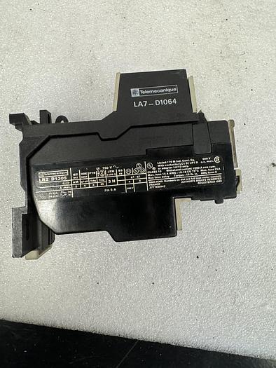Used Telemecanique LR@ D1310 / LA7-D1064 Overload Relay & Adaptor Terminal Bloc GHA-157-C3