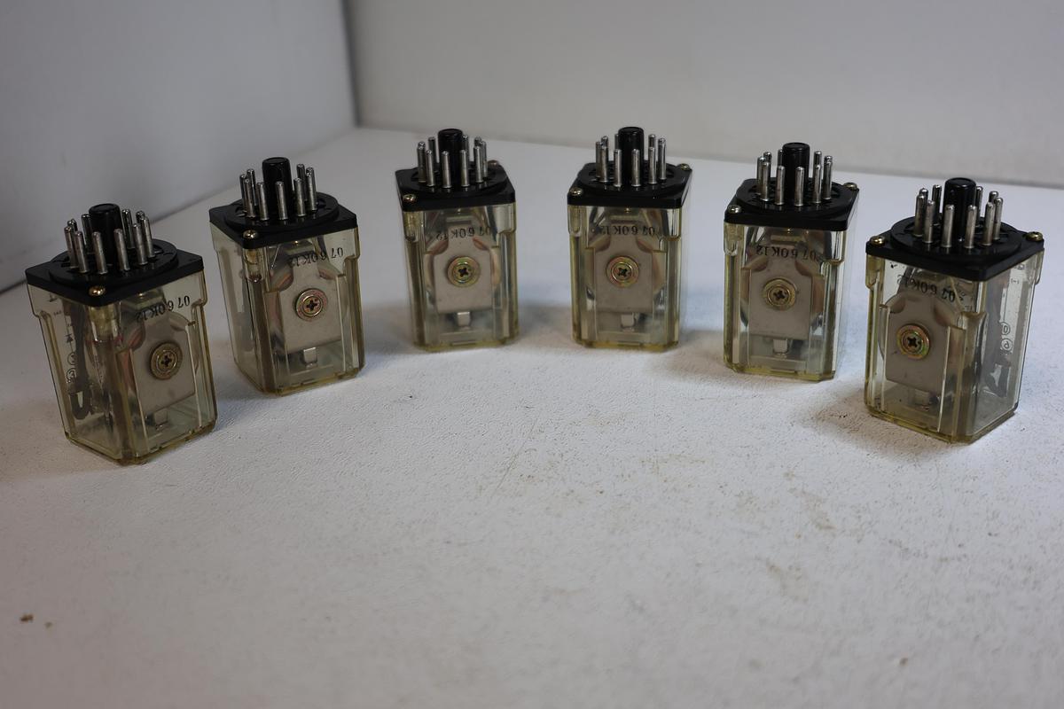 Used Omron MK2KP General Purpose Relays Lot of 6 – 24V DC – 8-Pin DPDT – 10A GHA-186