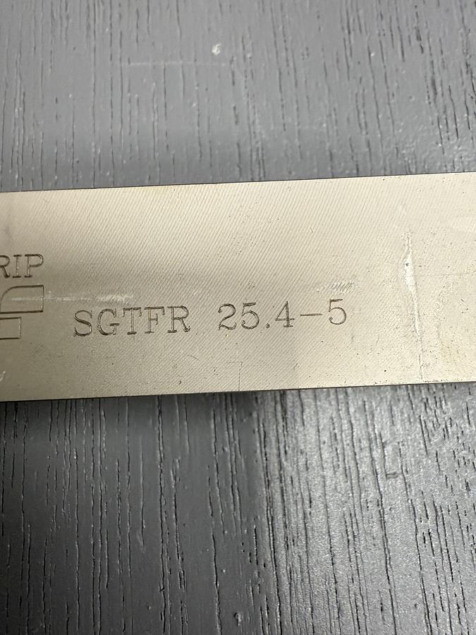 Used Iscar Self Grip Cutoff Tool SGTFR 25.4-5 GHC-18