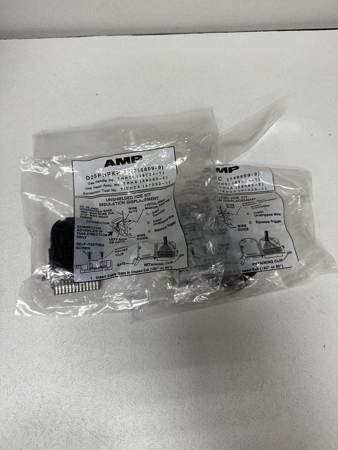 Used (Lot of 2) TE Connectivity AMP D25PHPKPC D-Sub Connector 25-Pin Male Panel Mount GHA-73