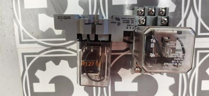 Used (Lot of 2) Potter & Brumfield Relay KUP-14A15-120 w/27E893 Base - GHB-68-A2