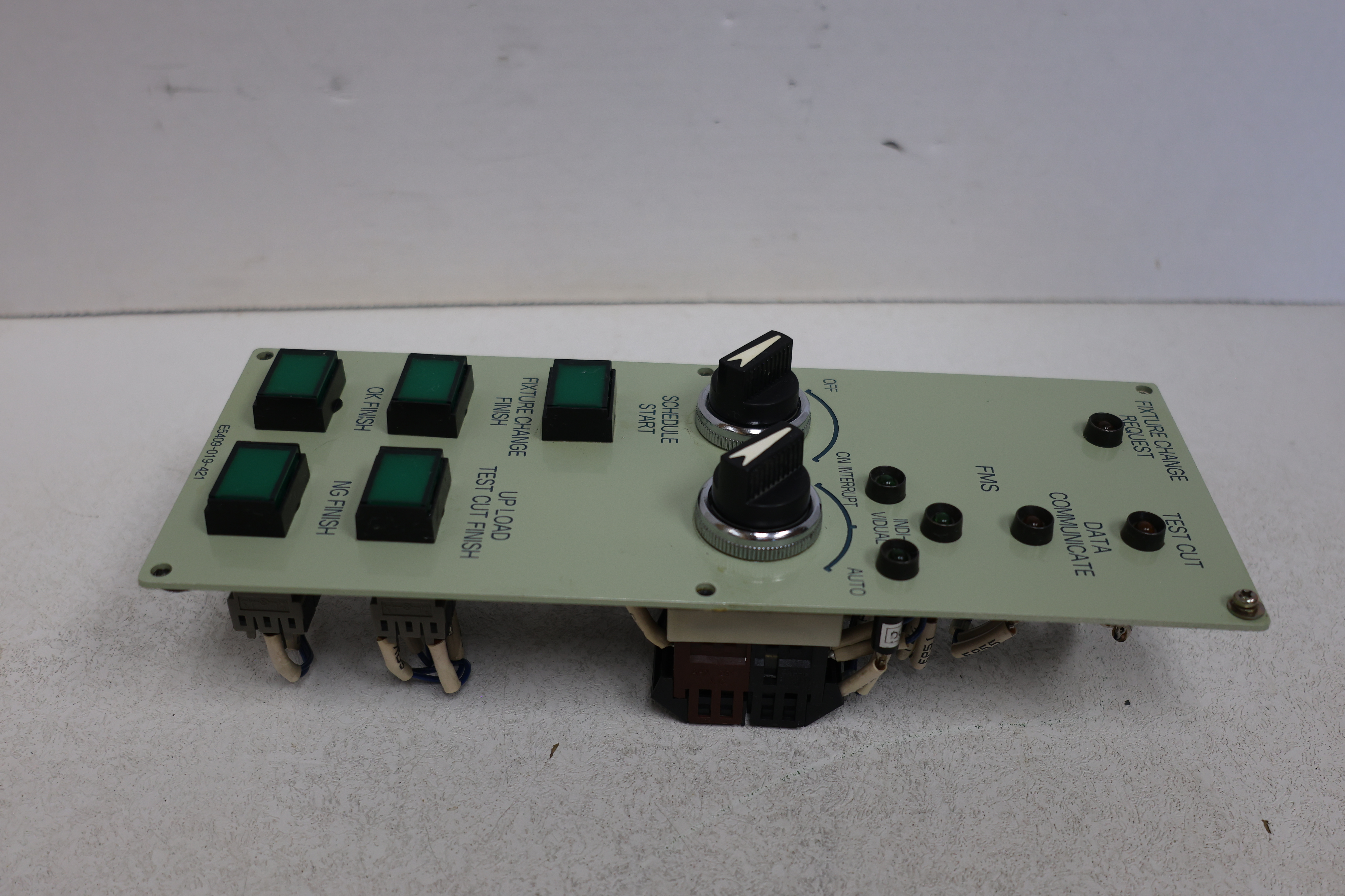Used OKUMA E5409-019-421 Fixture Change Request Operator Control Panel