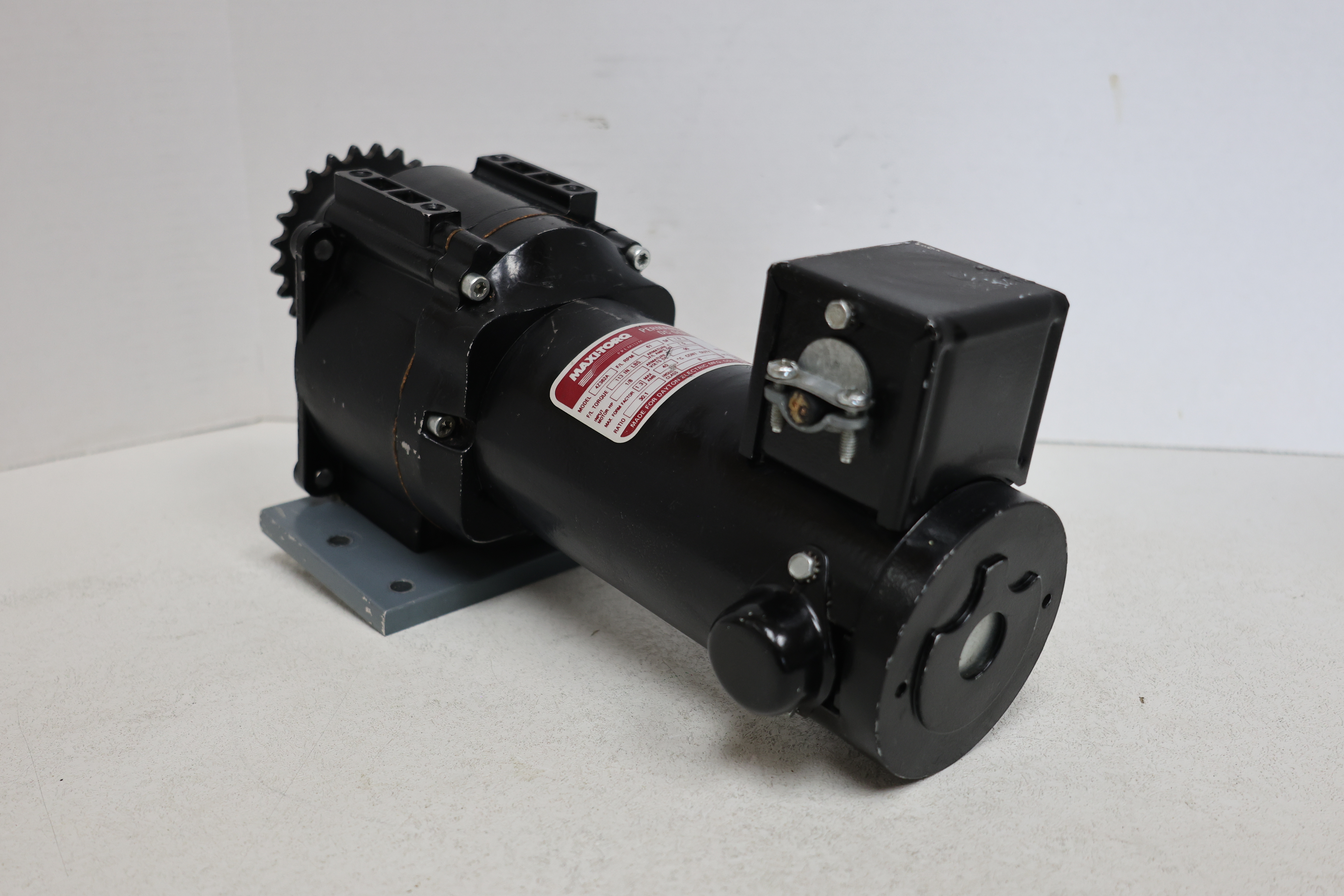 Used Maxi-Torq Permanent Magnet Gear Motor 4Z362A GHA-14