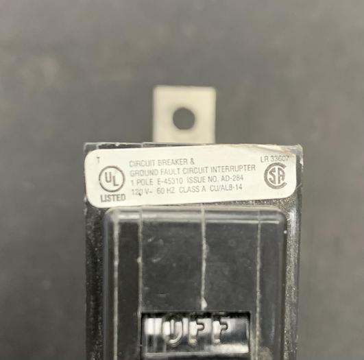 Used Eaton Quicklag 20 Amp Circuit Breaker and Ground Fault Circuit Interrupter 1 Pole GHA-gs56 