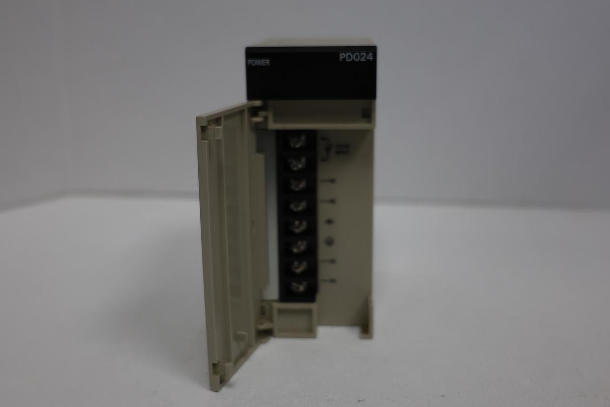 Used Omron C200HW-PD024 Power Supply Unit | 24V DC Input GHC-34