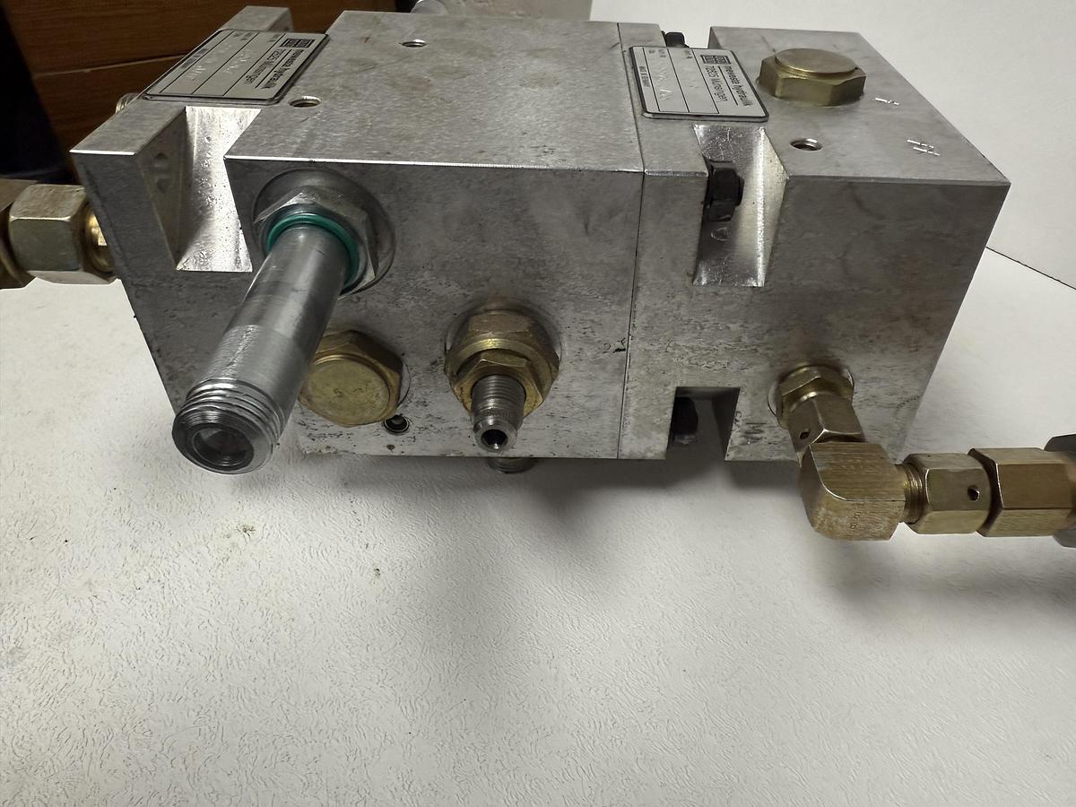 Used Mewesta Hydraulik 72525 Valves 2455267 & 2451919 GHC-29