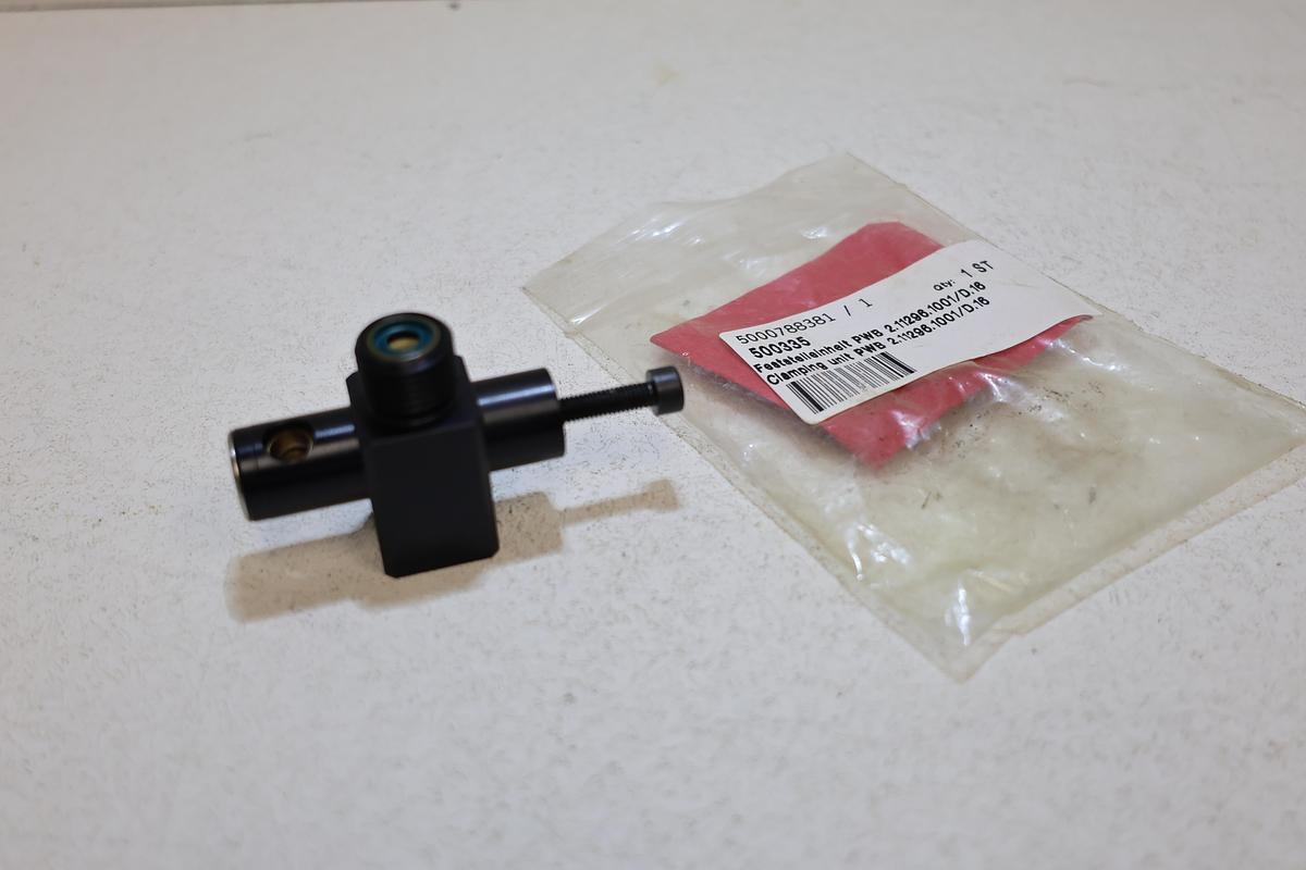 UNIVER AG 500335 Clamping Unit PWB 2.11296.1001/D.16 New OEM