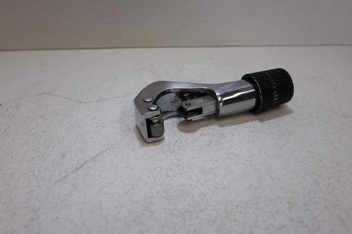 Used Imperial Eastman TC1000 Tube Cutter 4mm-28mm
