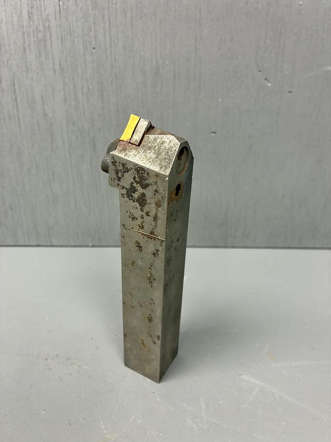 Used USED KENNAMETAL DCMNN-164D 1NS ON-43 1" SHANK TOOLHOLDER INSERT GHC-17