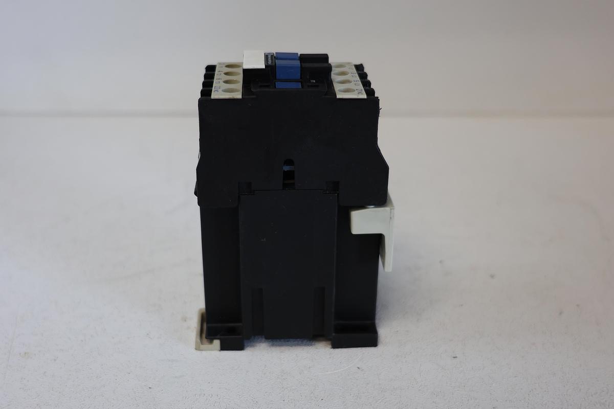 Used Telemecanique LP D12 01 Contactor w/LA4 DC 1U coil suppressor - GHA-99