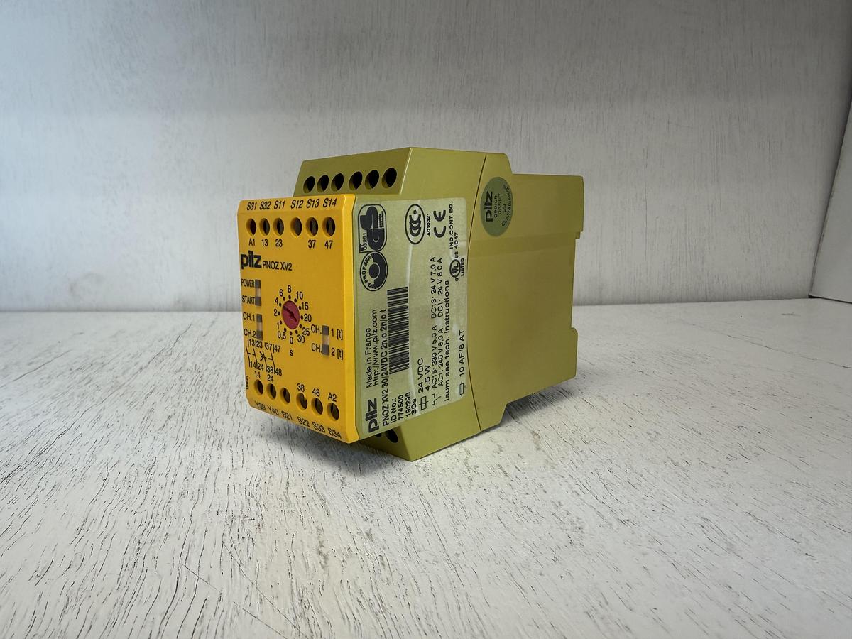 Used PILZ PNOZ XV2 30/24VDC 2n/o 2n/ot Relay 4.5W GHA-179