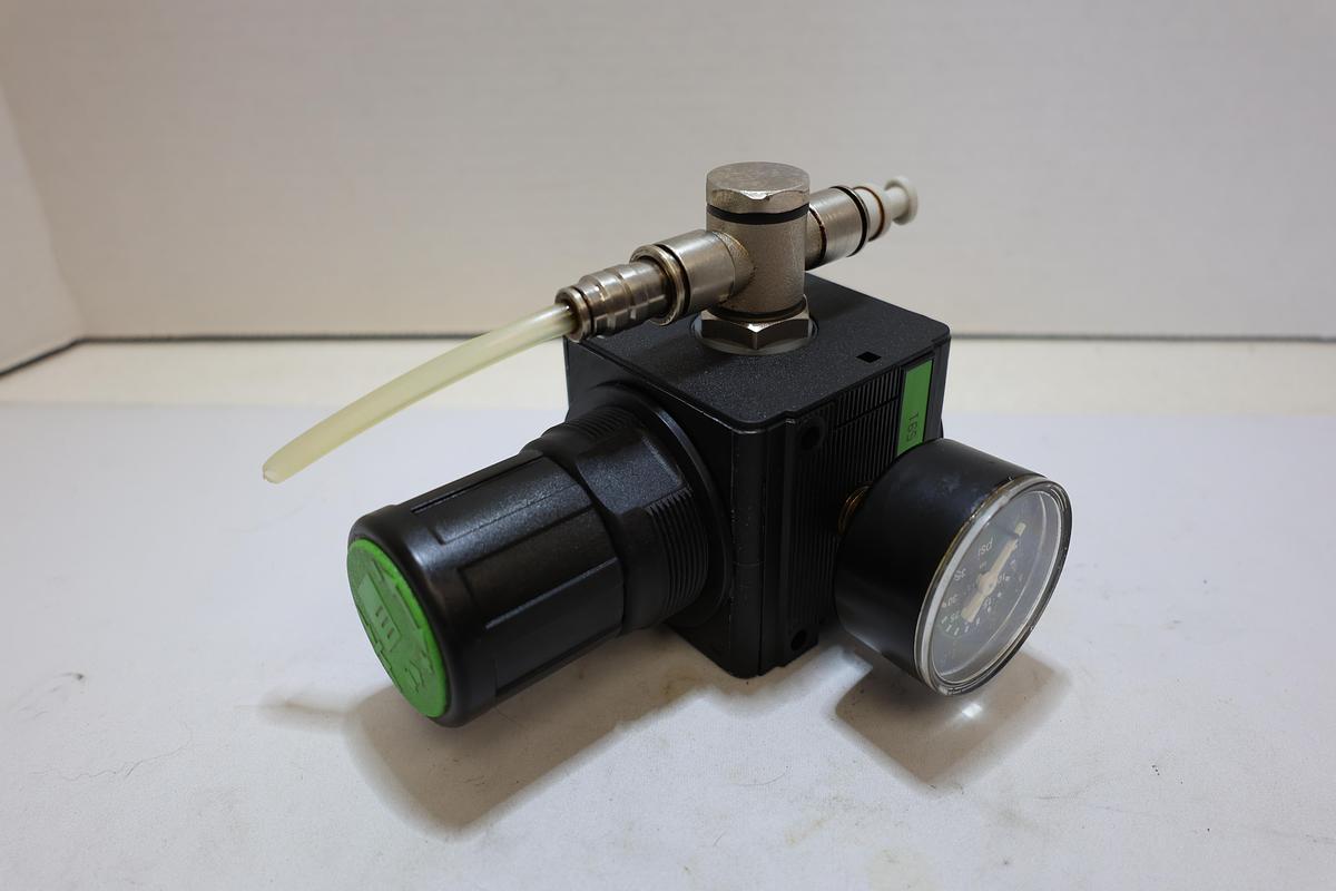 Used Bosch Rexroth 0821302511 Pneumatic Pressure Regulator w/ Gauge Used