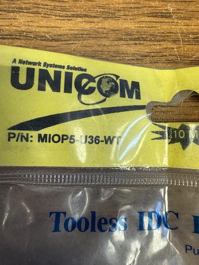 Unicom MIOP5-U36-WT SpeedCap CAT3  White Tooless IDC Keystone Jack GHGC-D11