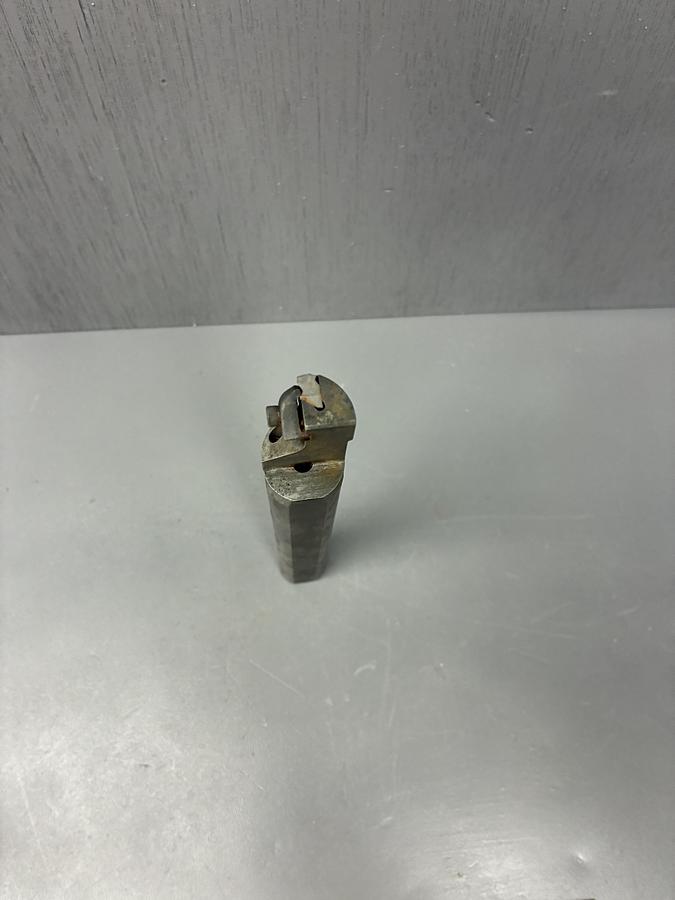 Used KENNAMETAL A16-NER2 NH2 INDEXABLE BORING BAR 9" GHC-17