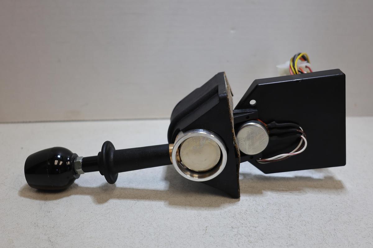 NEW JLG 1600141 Hindley M120-1064 Joystick Controller Boom Lift NOS