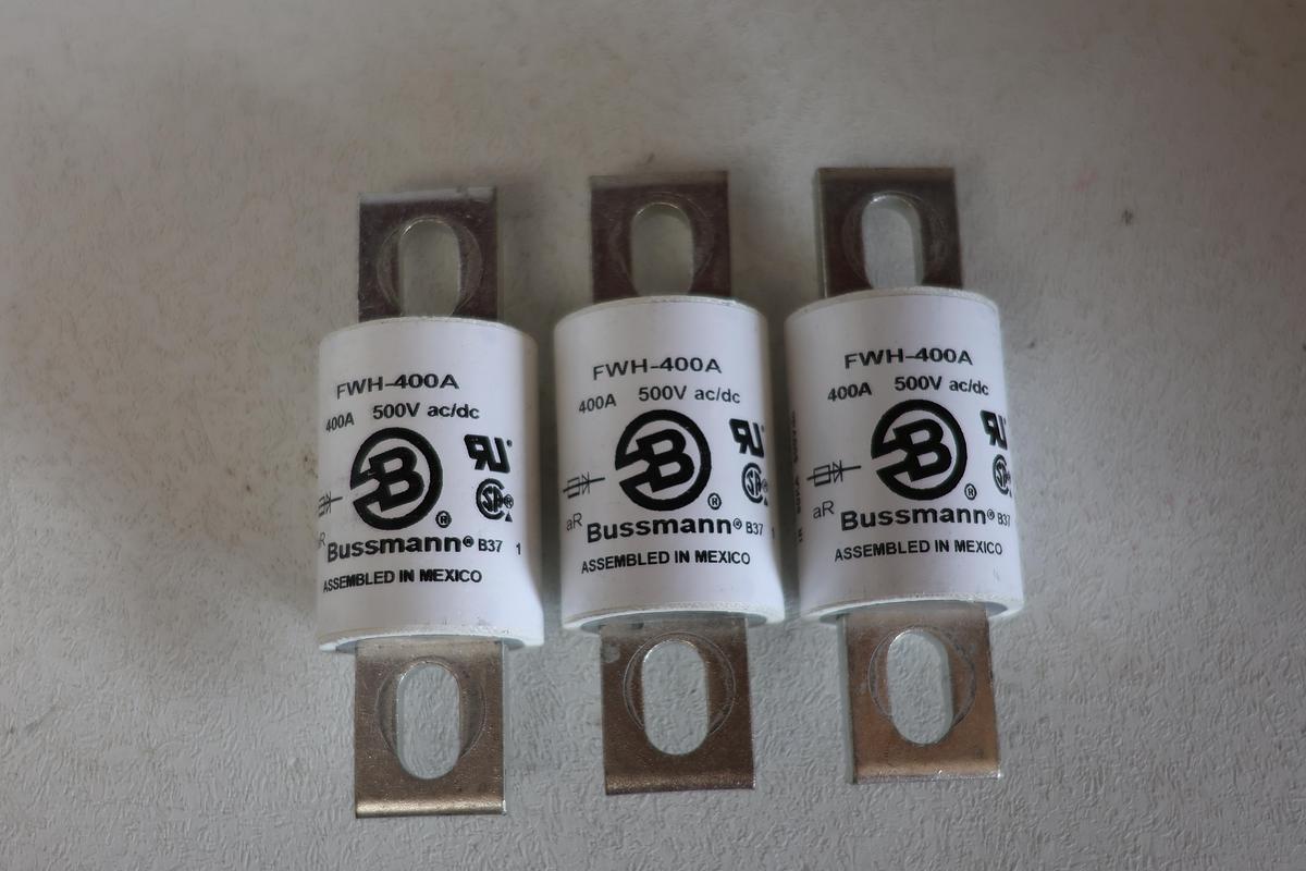 Used (Lot of 3) Bussmann Semiconductor Fuse FWH-400A – 400A 500V High-Speed Protection GHA-54